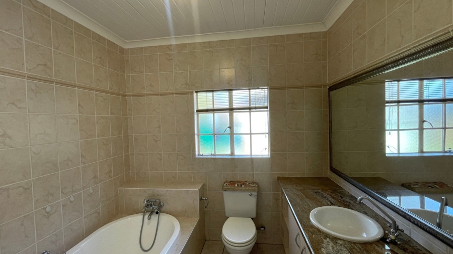 3 Bedroom Property for Sale in Wilkoppies North West